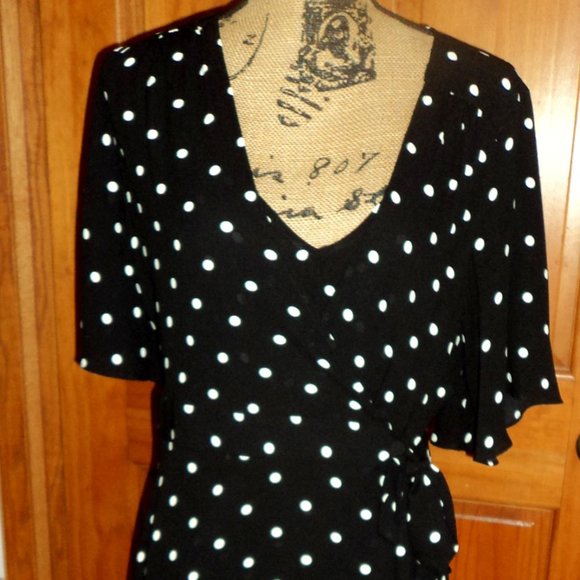 White House Black Market Dresses & Skirts - NWT Polk-A-Dot Dress